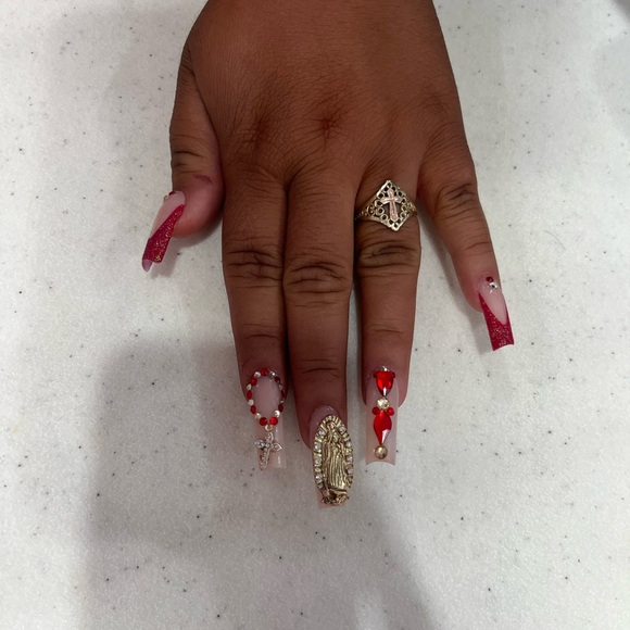 Meet your Posher, Amelia - Picture 1 of 1